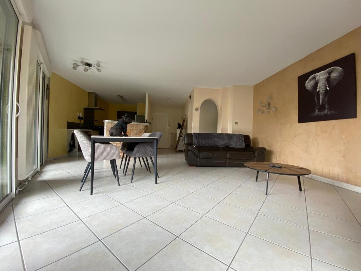 Decouvrez Le Charme Au Coeur De Gap Apartamento Exterior foto